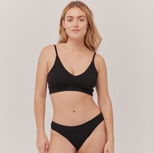 Pact Pretty Plunge Bra